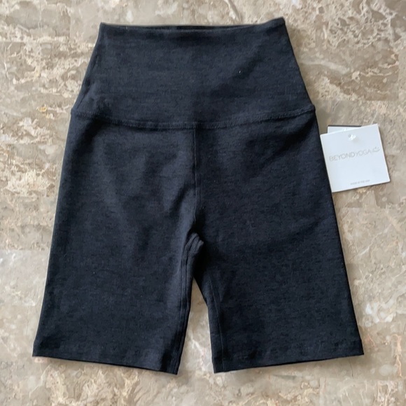 Beyond Yoga Spacedye Biker Shorts Size Small - Picture 6 of 12
